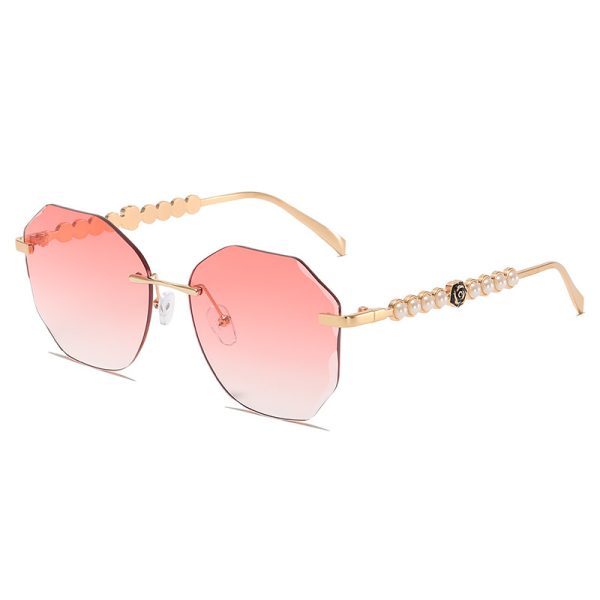 P-8818       Fashion sunglasses